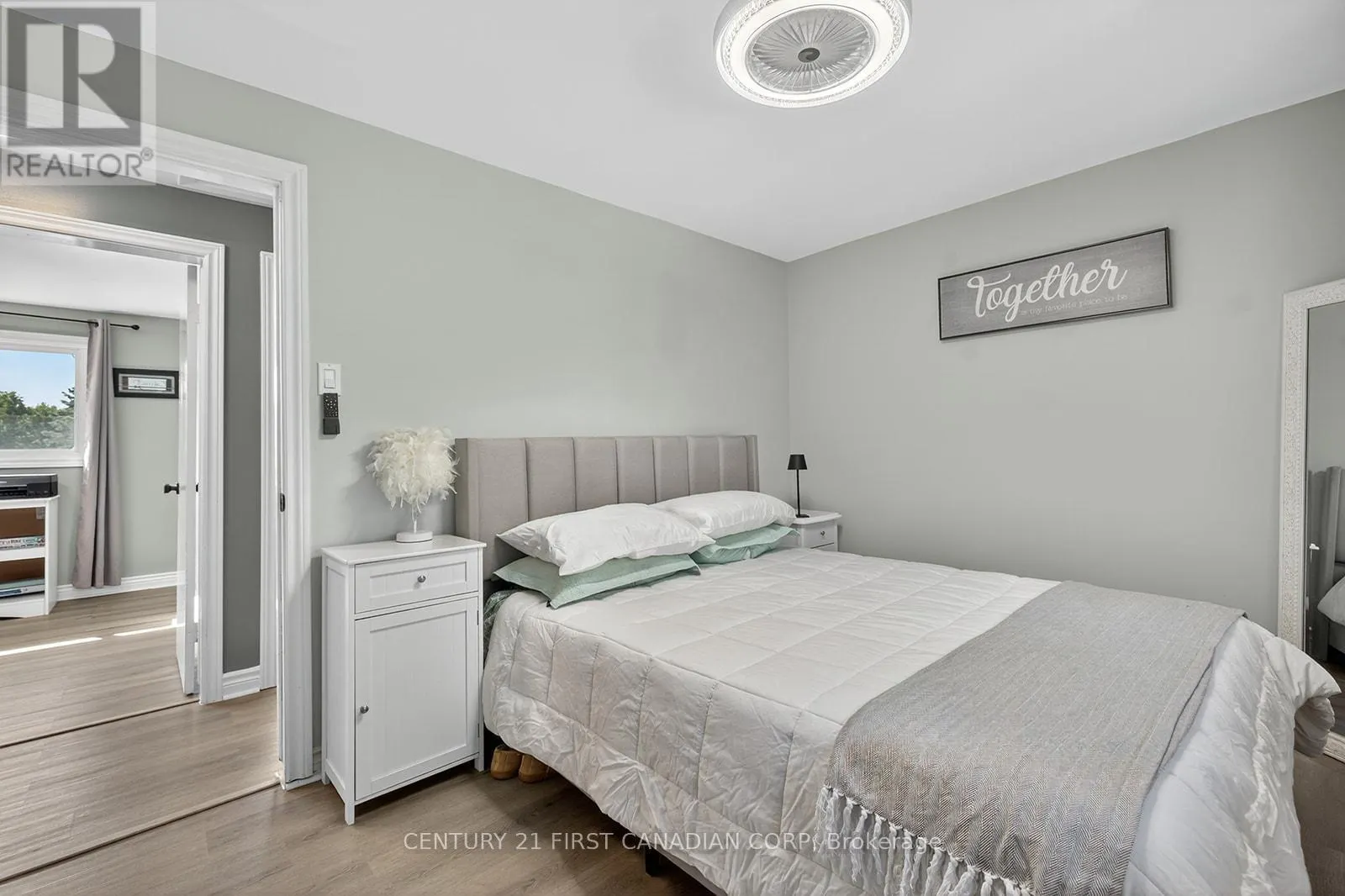 565 RINGTON CRESCENT