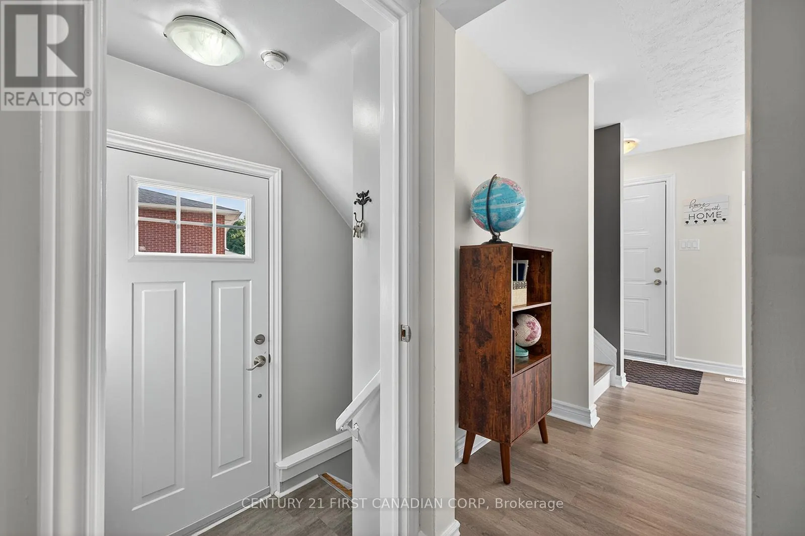 565 RINGTON CRESCENT
