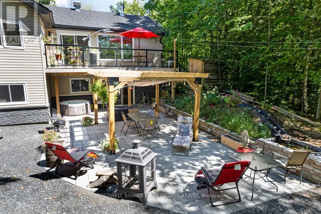 4031 BOLINGBROKE ROAD
