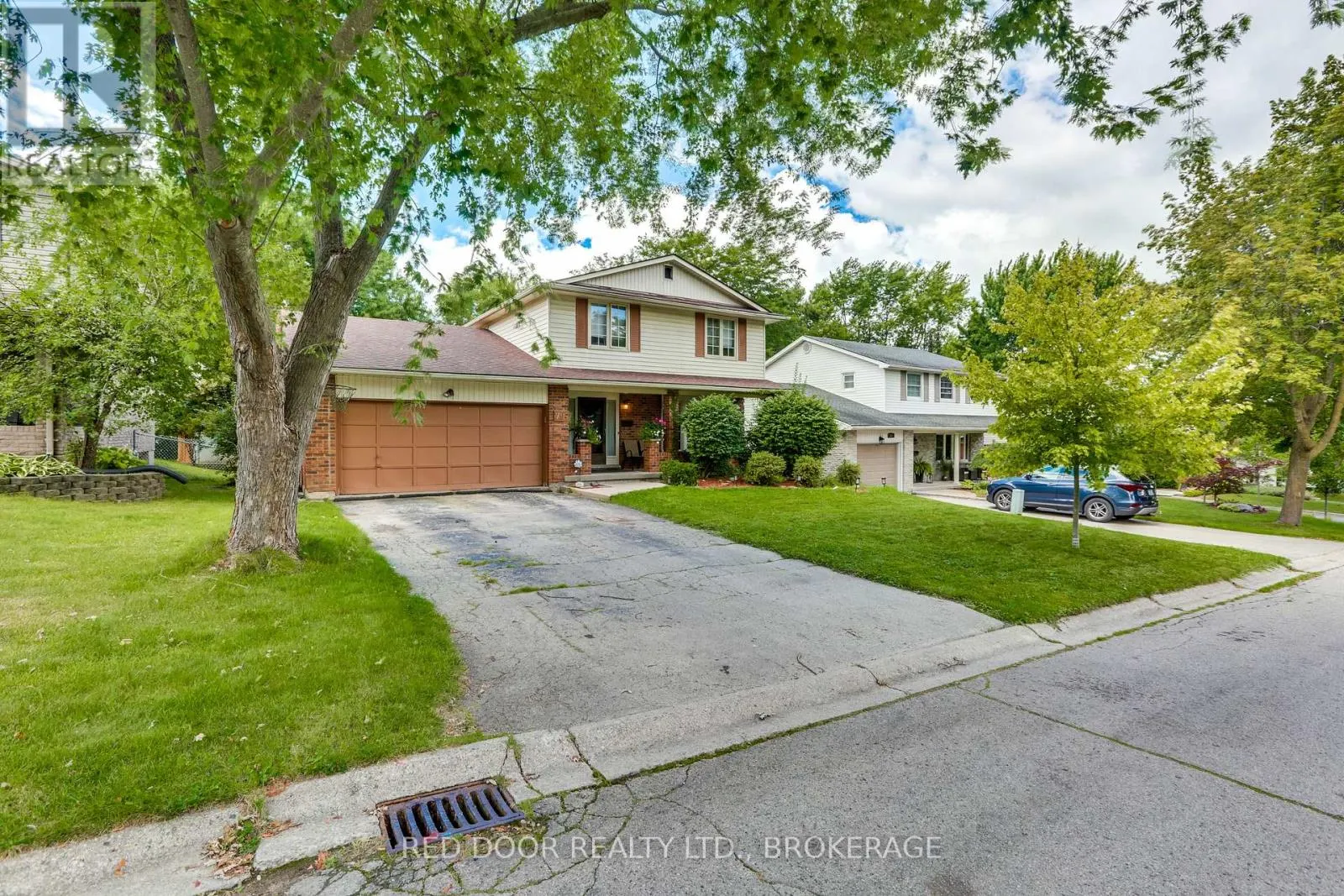 79 GREENBRIER CRESCENT
