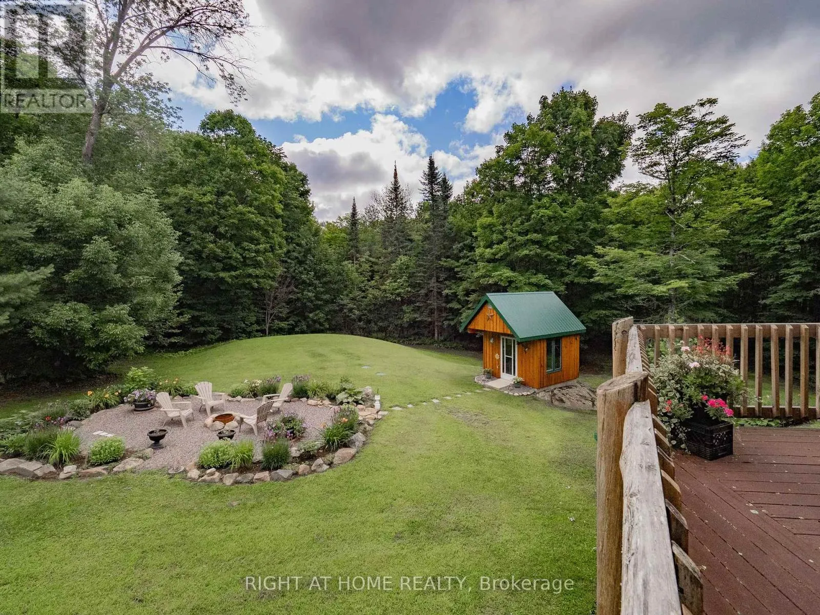 1696 HIGHWAY 118 E