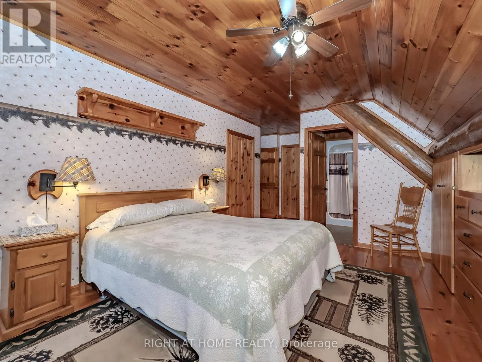 1696 HIGHWAY 118 E