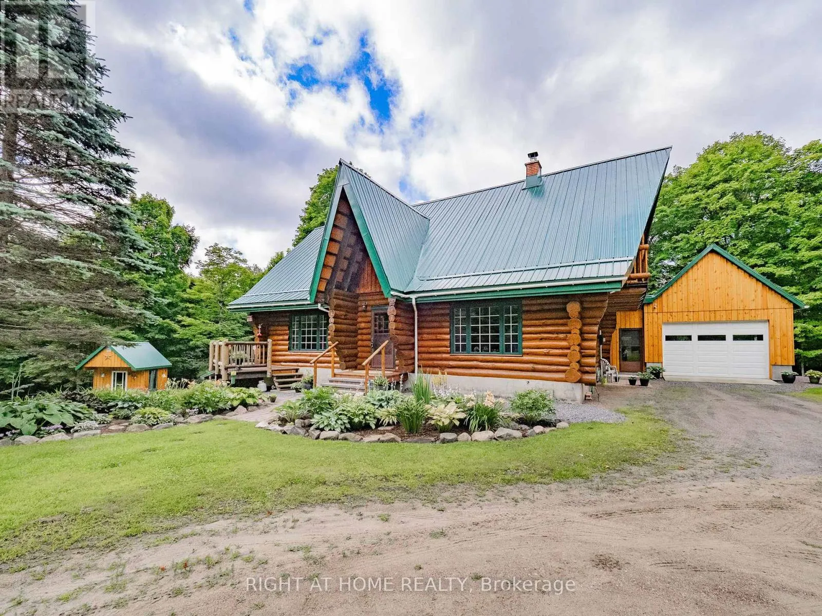 1696 HIGHWAY 118 E