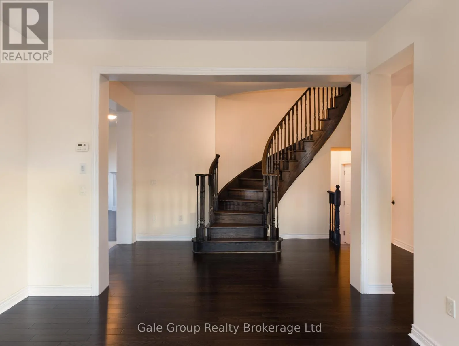 200 HARCOURT CRESCENT S