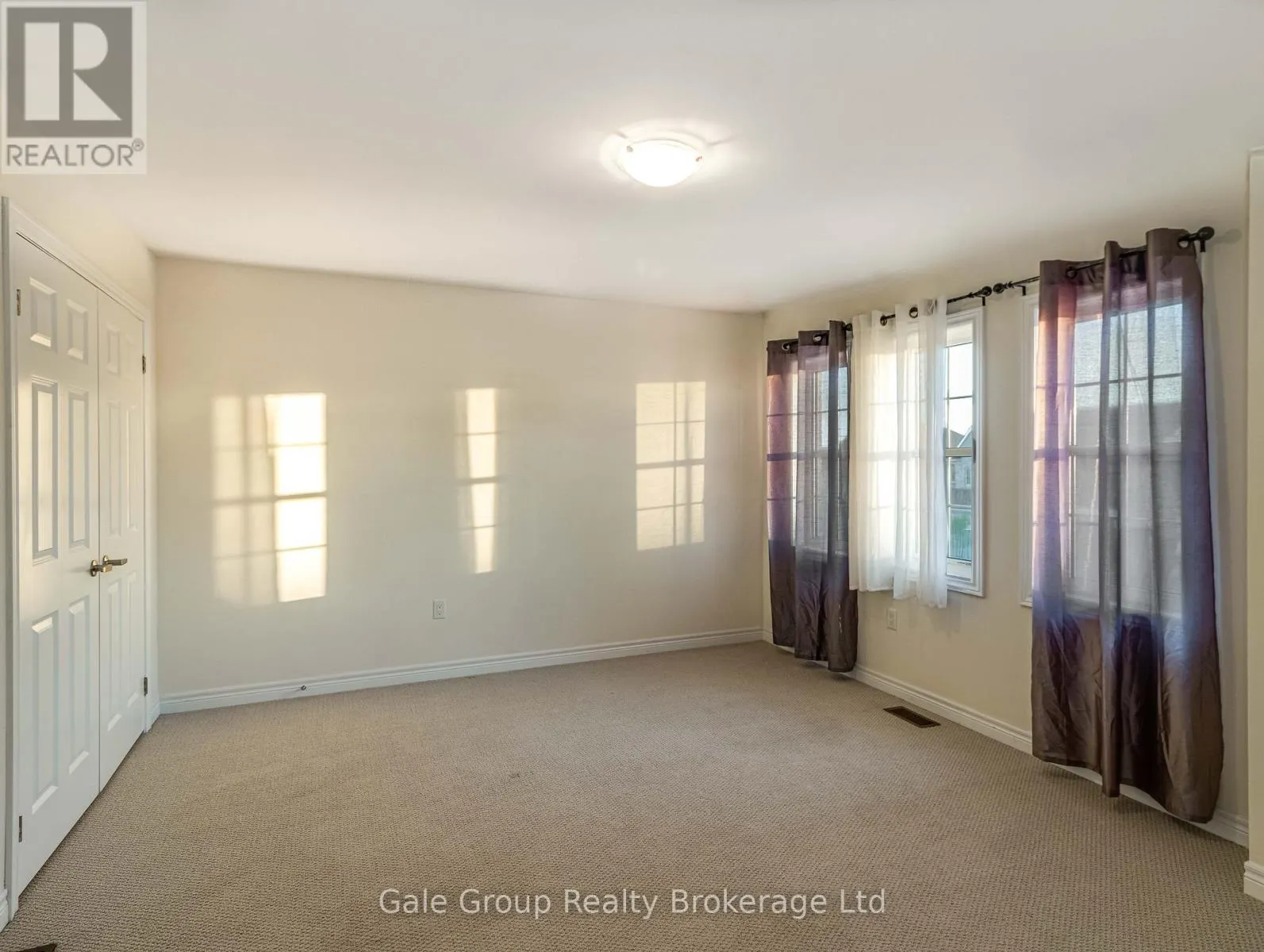 200 HARCOURT CRESCENT S