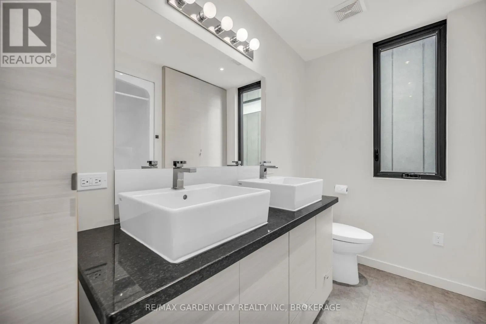 12 1/2 BEAMER COURT