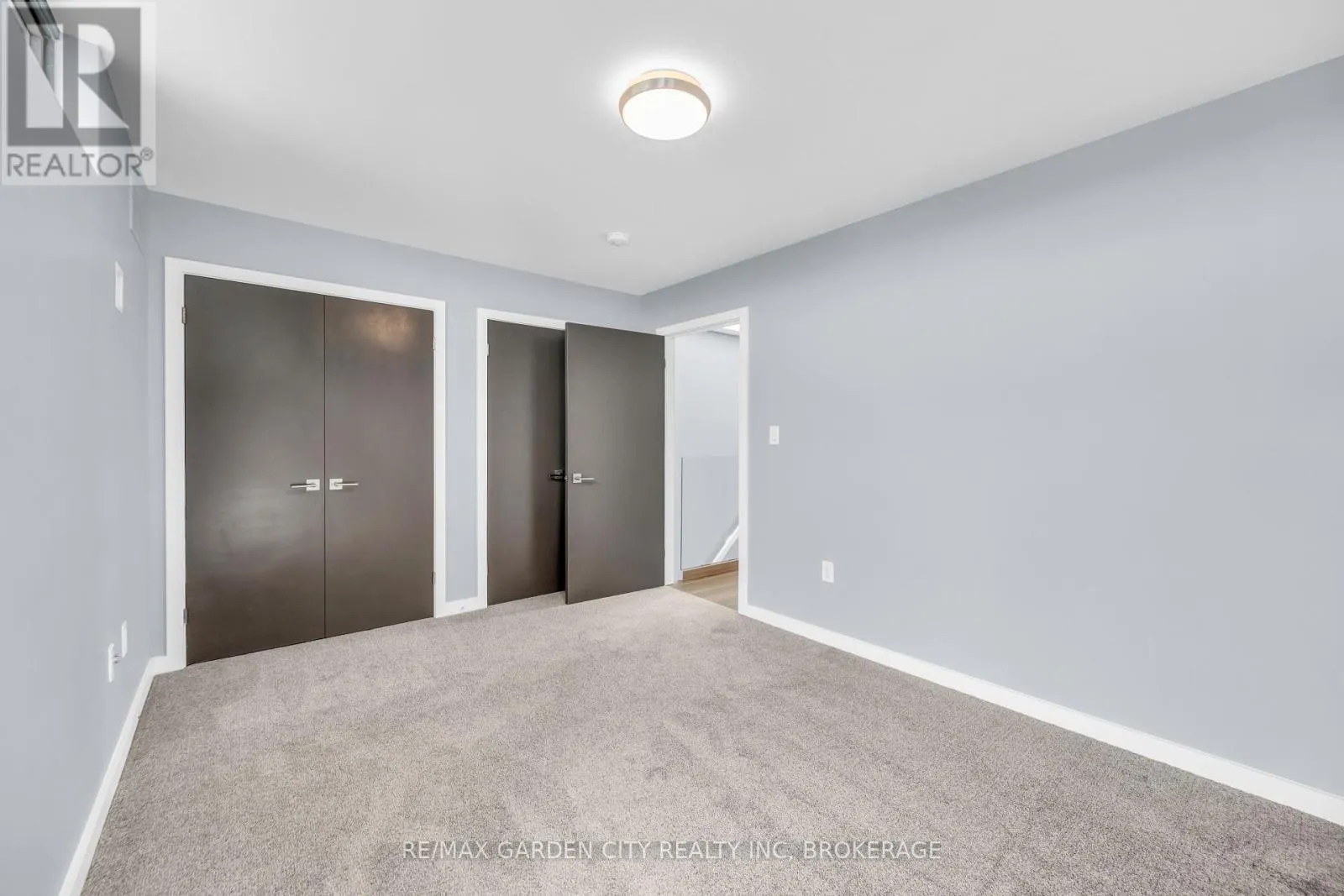 12 1/2 BEAMER COURT