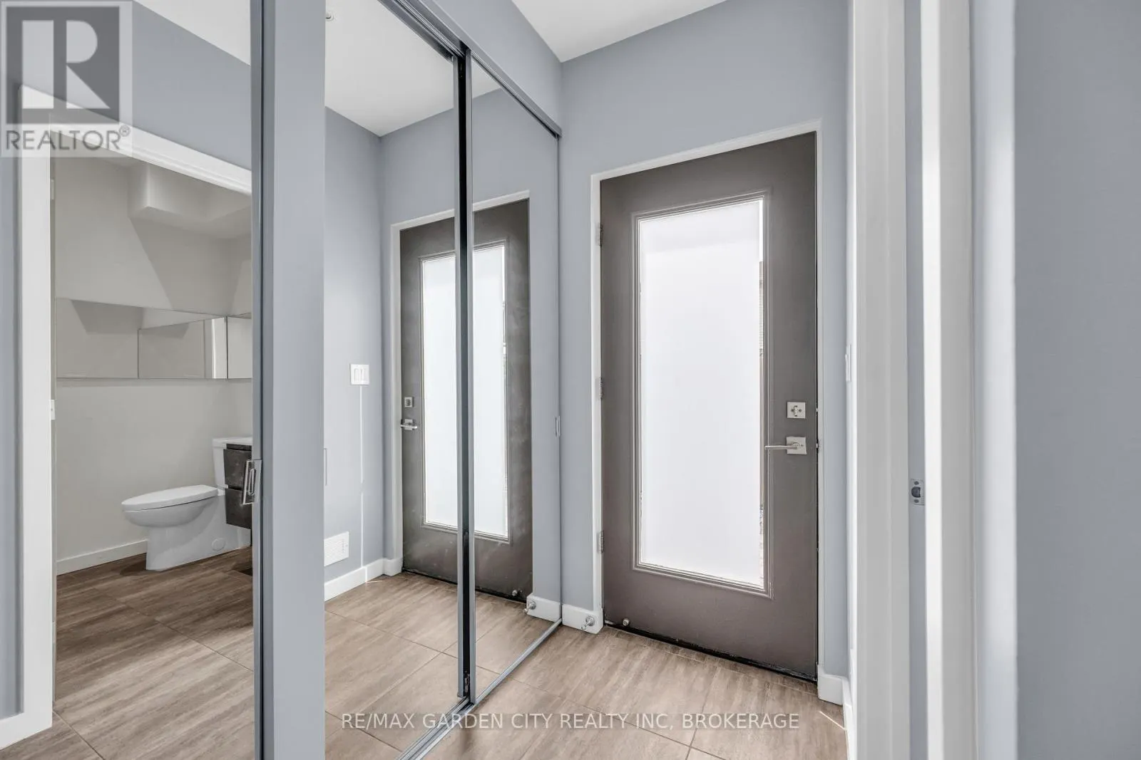 12 1/2 BEAMER COURT