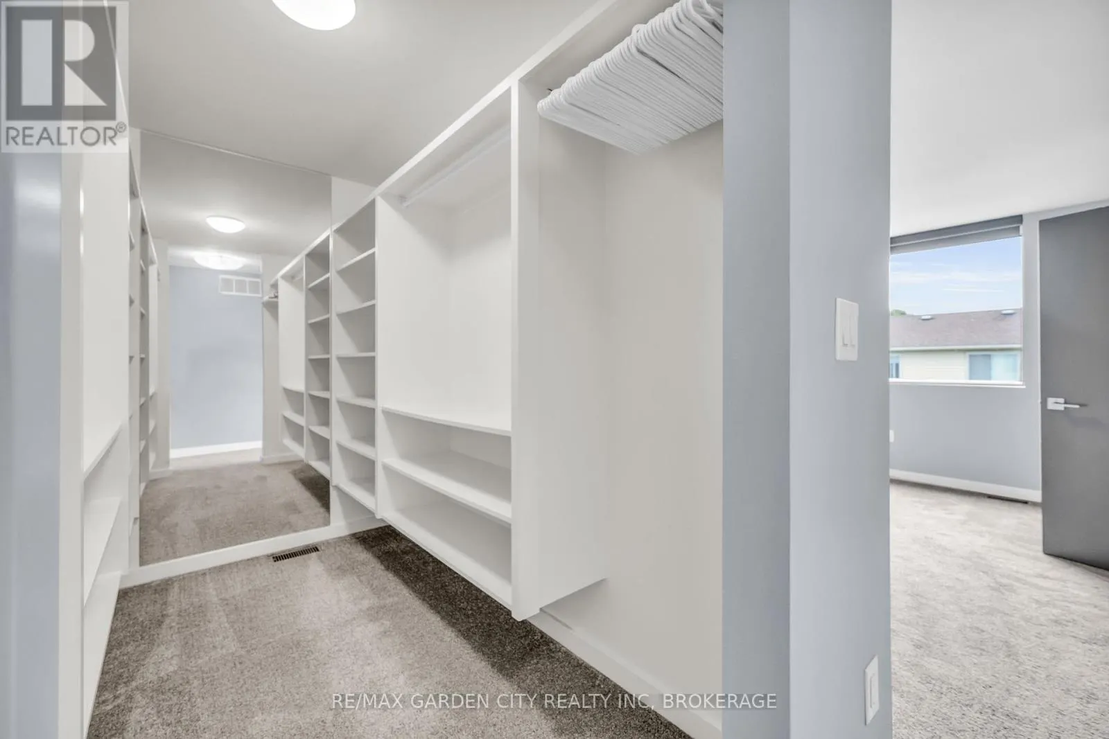 12 1/2 BEAMER COURT
