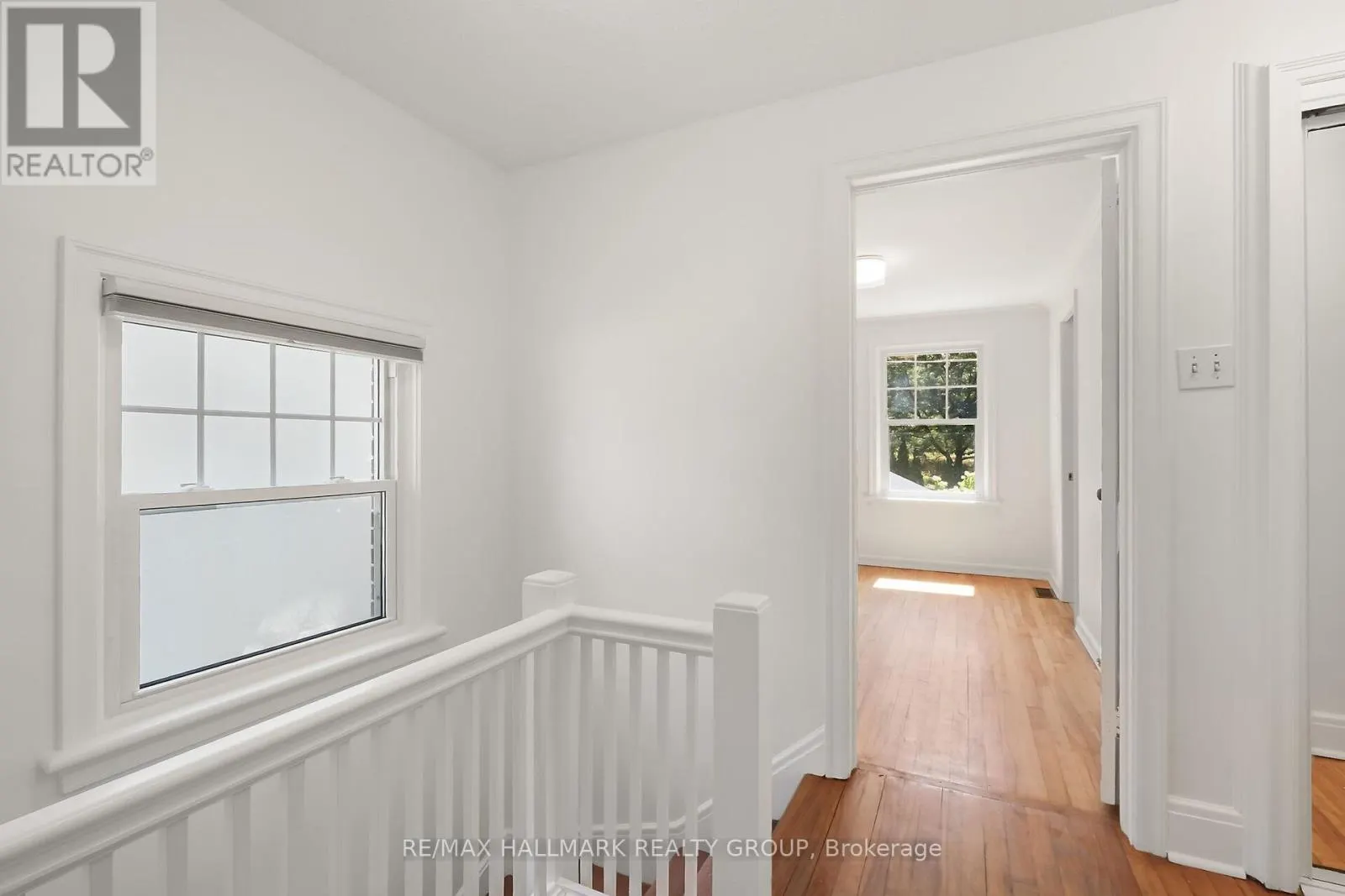 82 LAURENTIAN PLACE