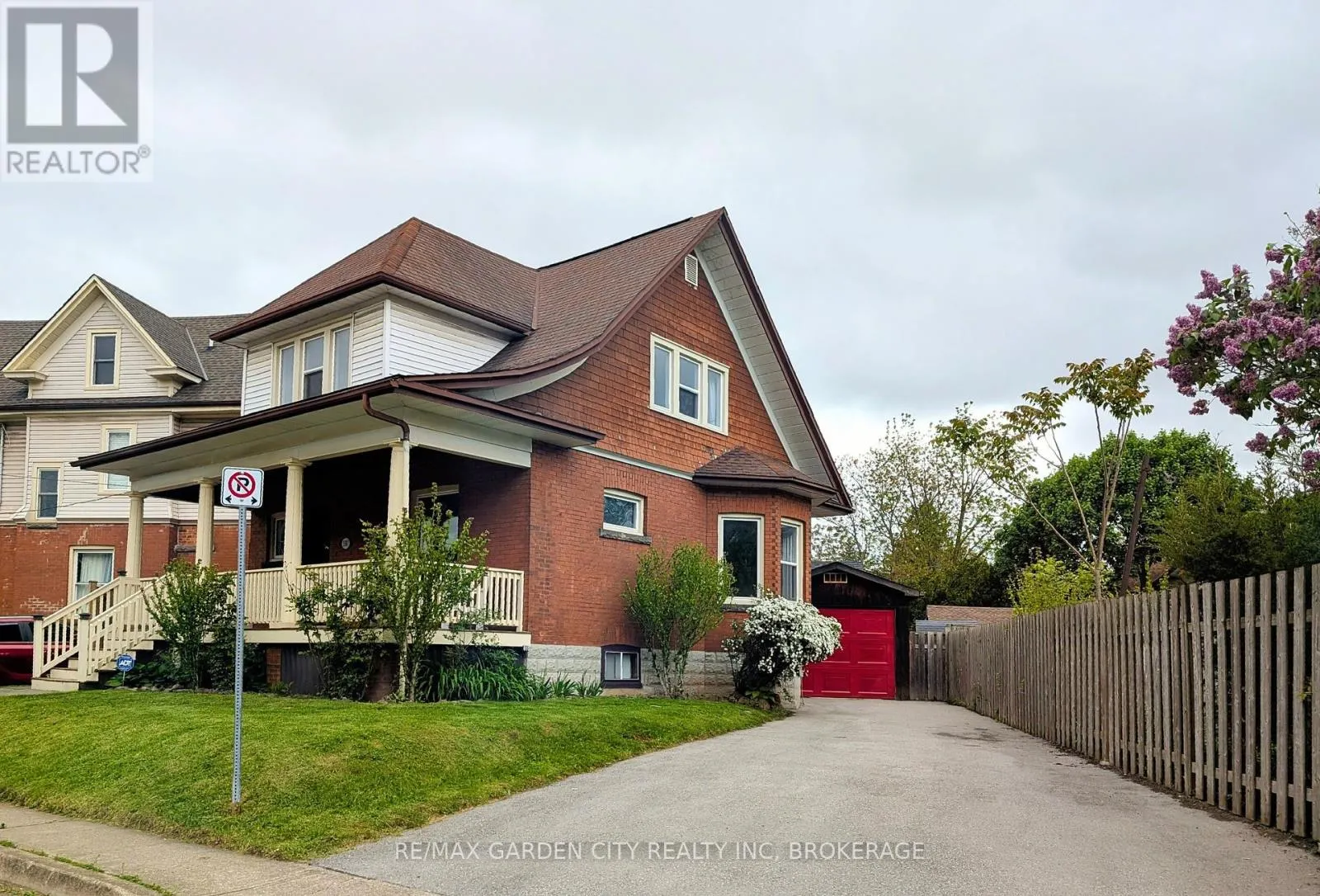 5387 COLLEGE CRESCENT