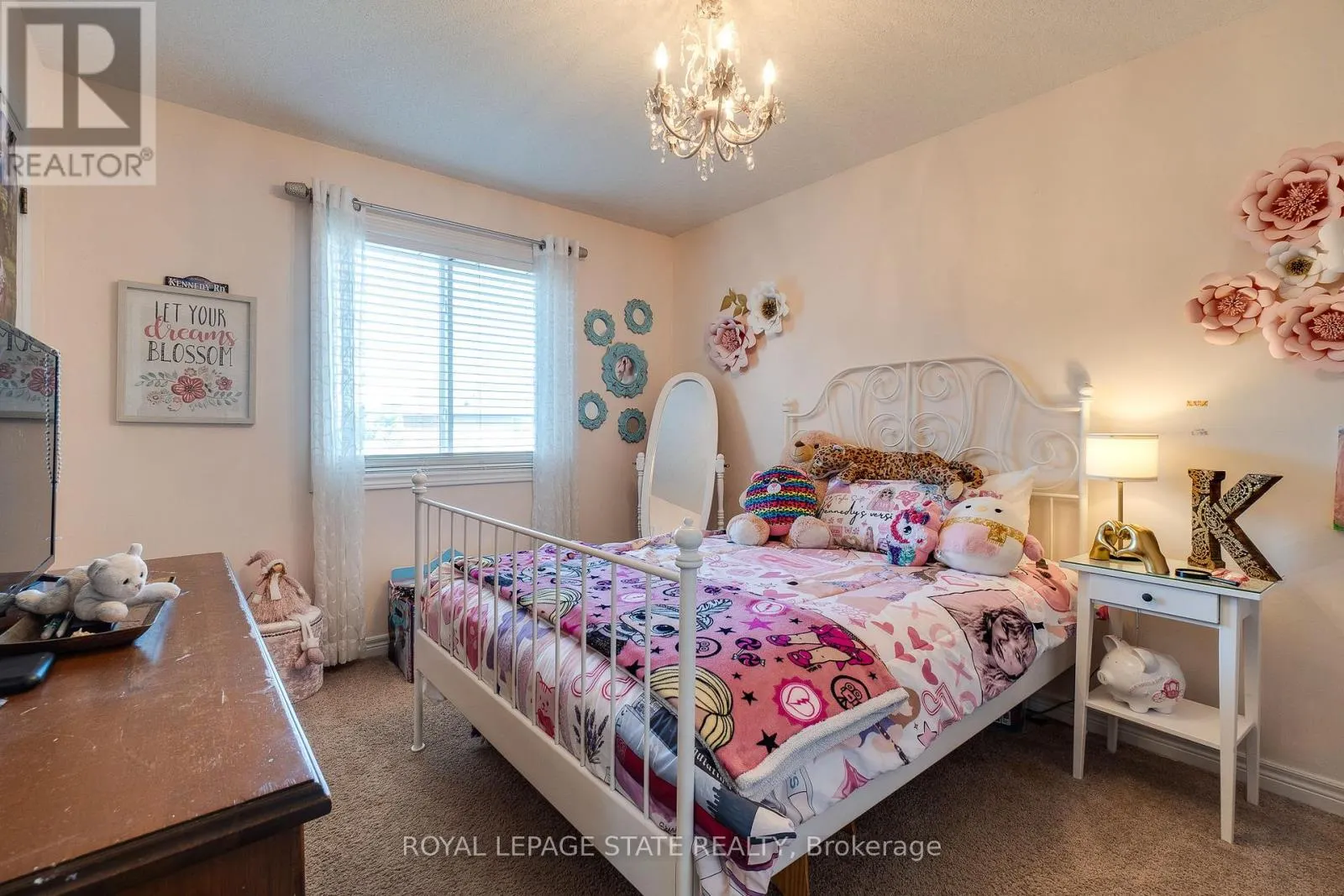274 SPRINGVALLEY CRESCENT