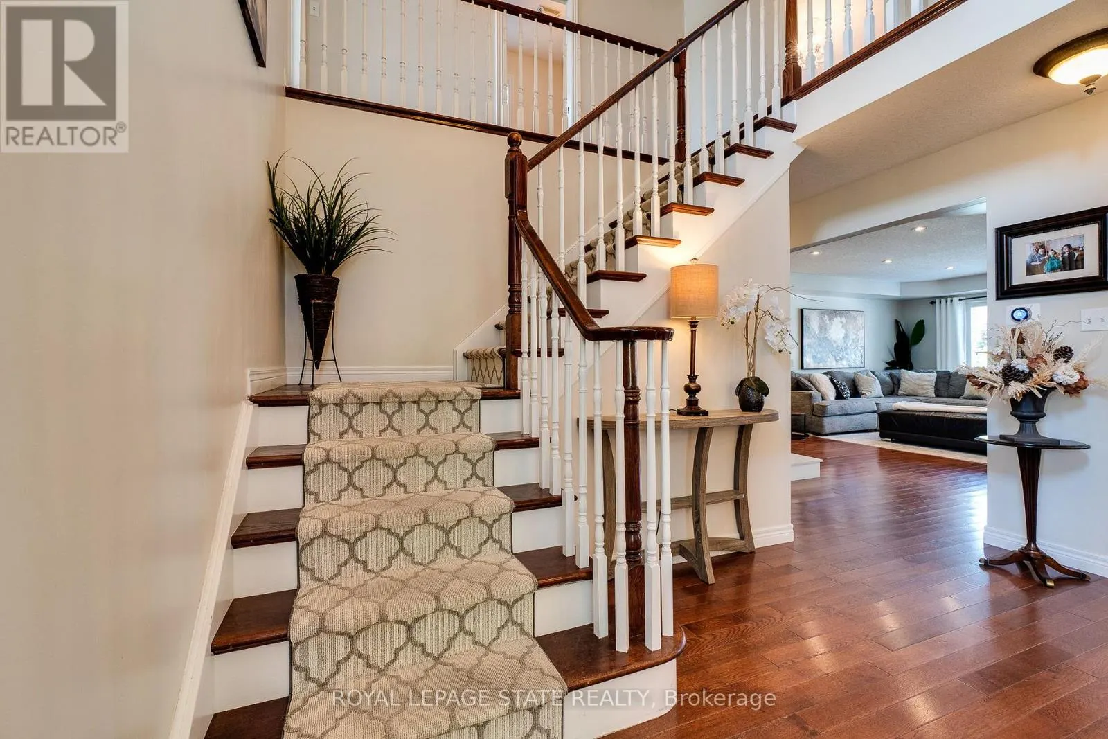 274 SPRINGVALLEY CRESCENT