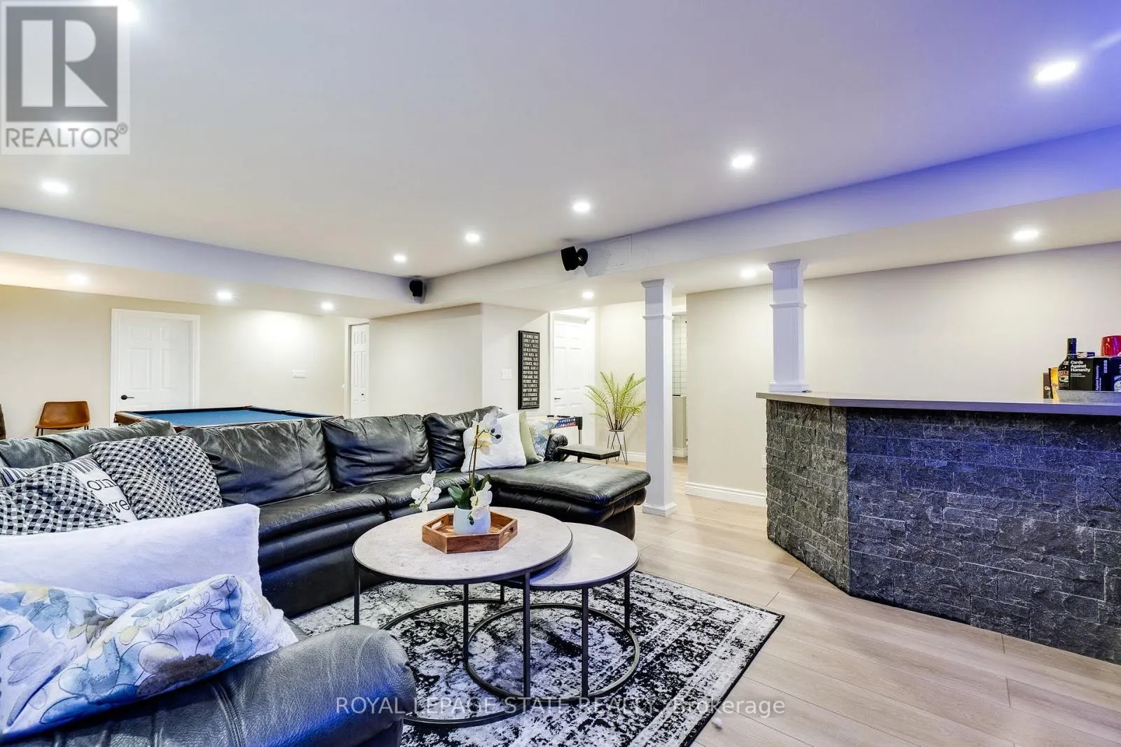 274 SPRINGVALLEY CRESCENT