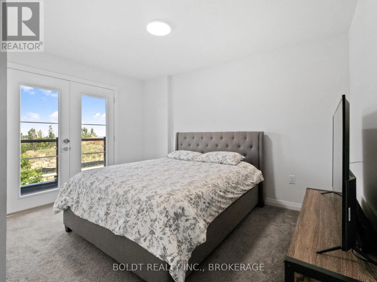 3980 HIGHLAND PARK DRIVE