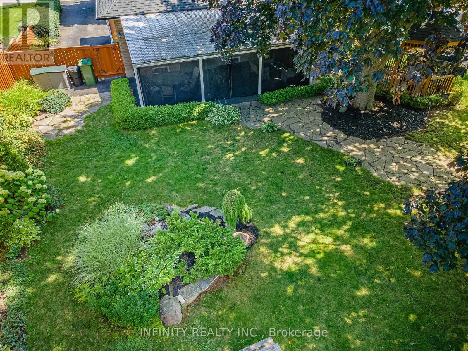 190 INKERMAN STREET