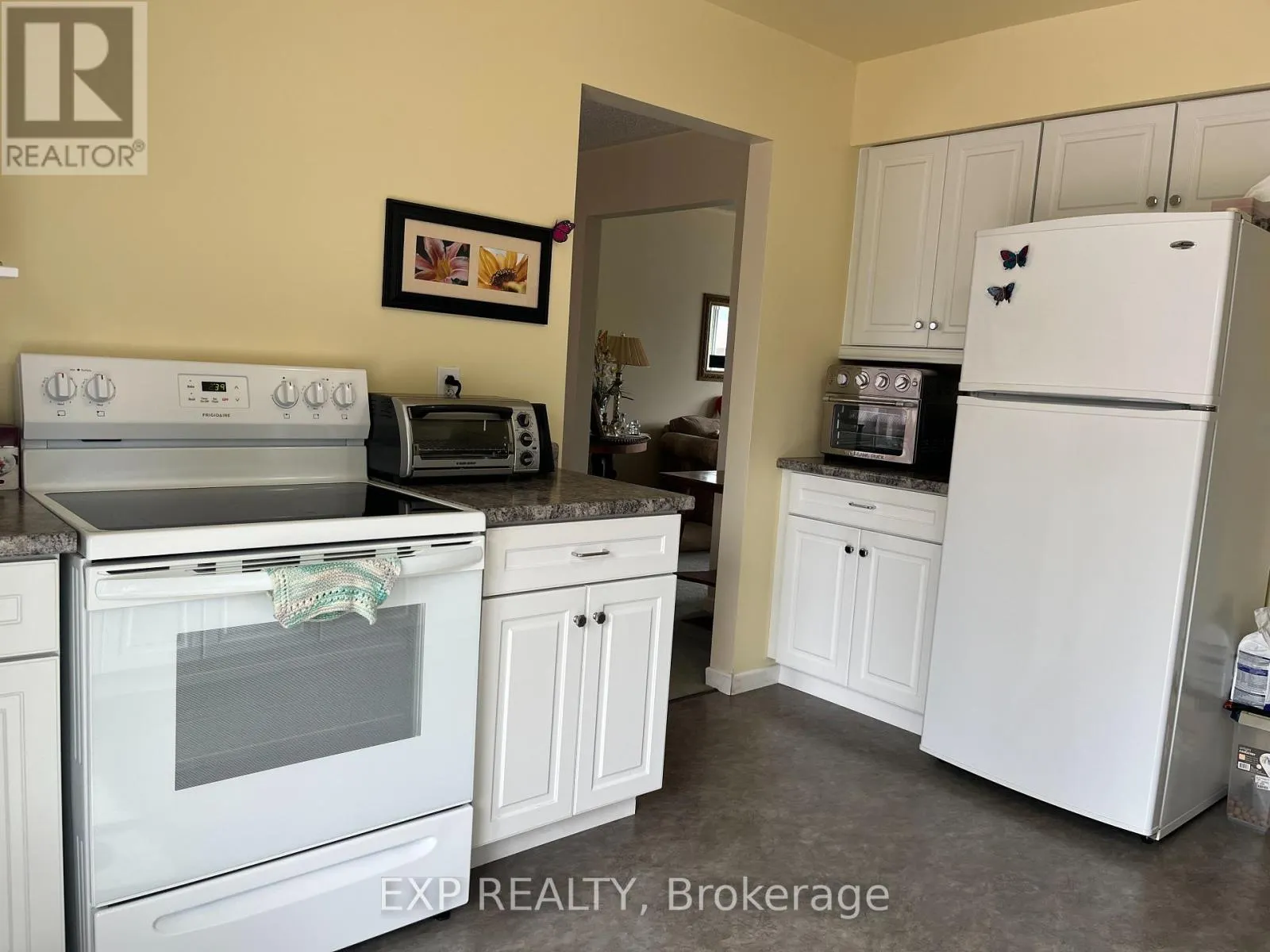 14 DIXIE PLACE
