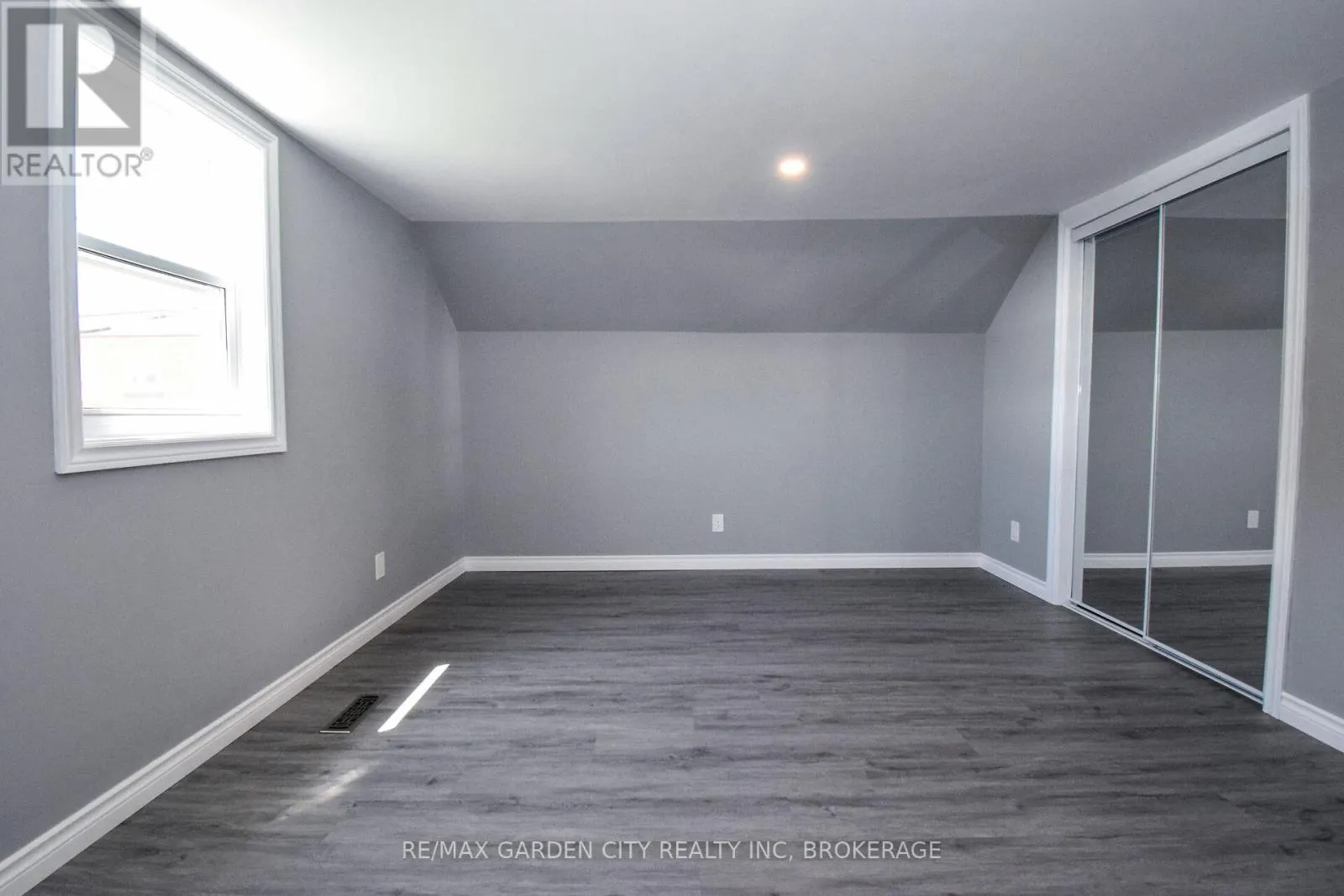 583 FIELDEN AVENUE