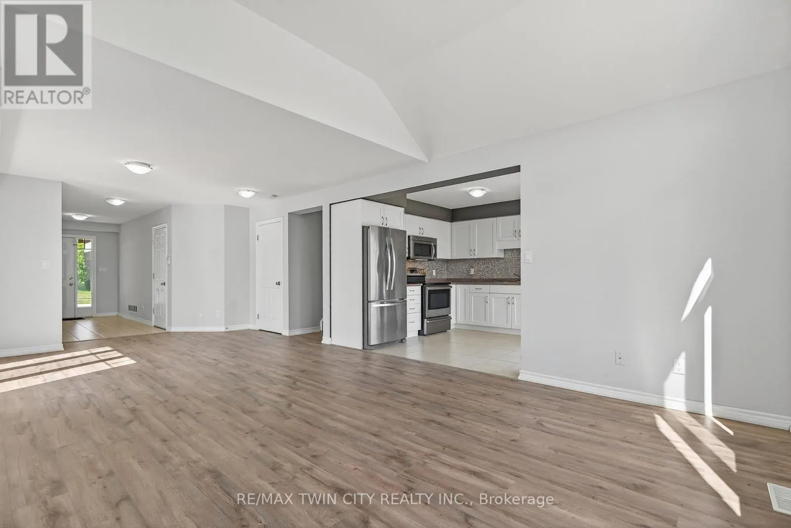 420 AVENS STREET