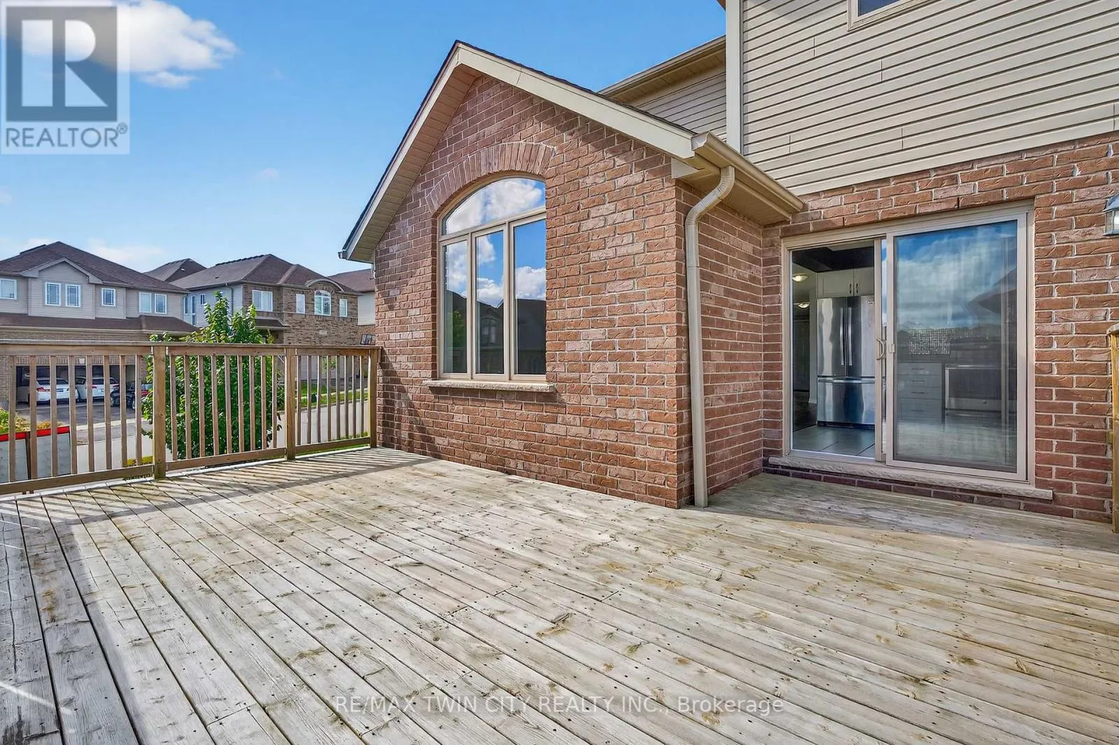 420 AVENS STREET