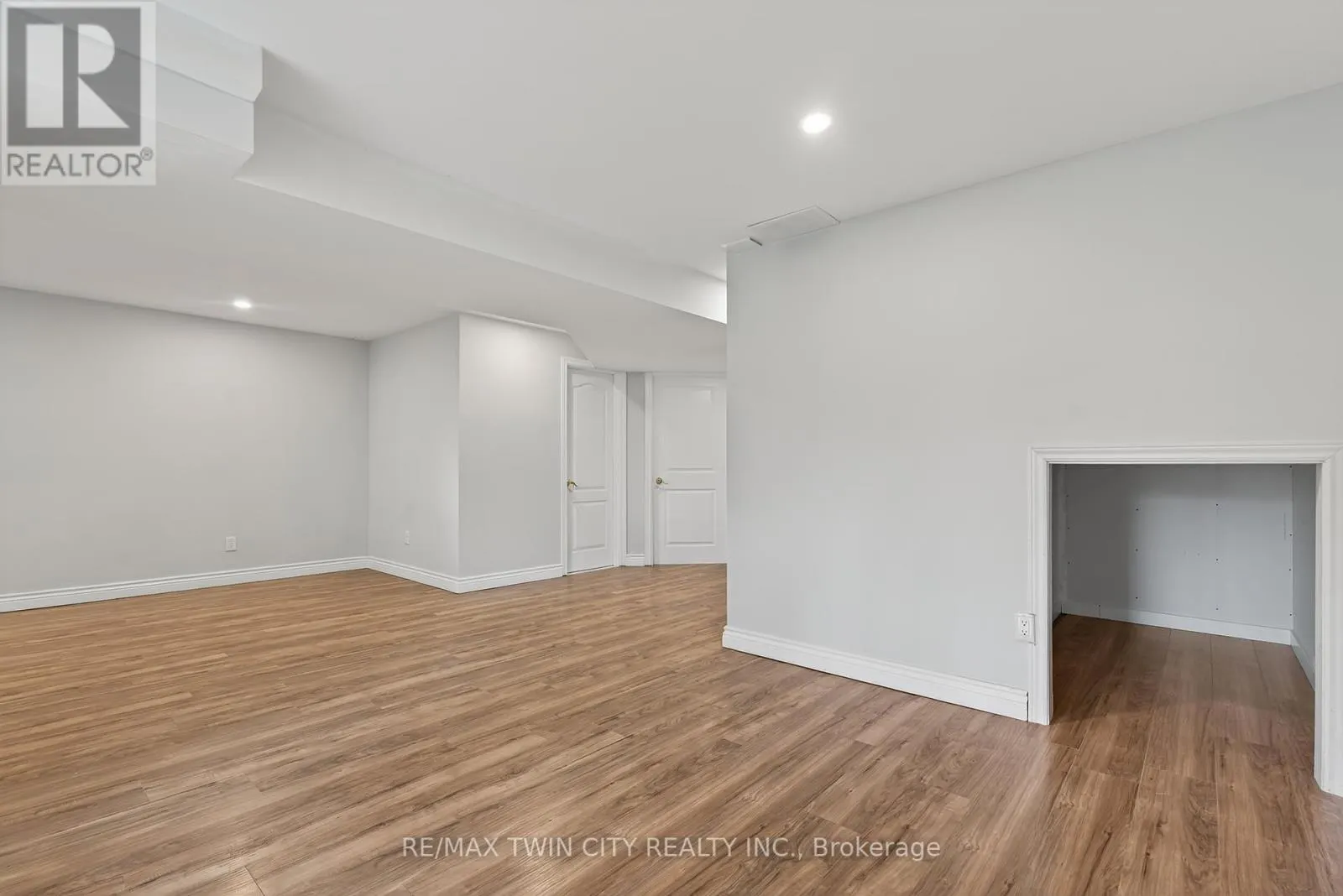 420 AVENS STREET