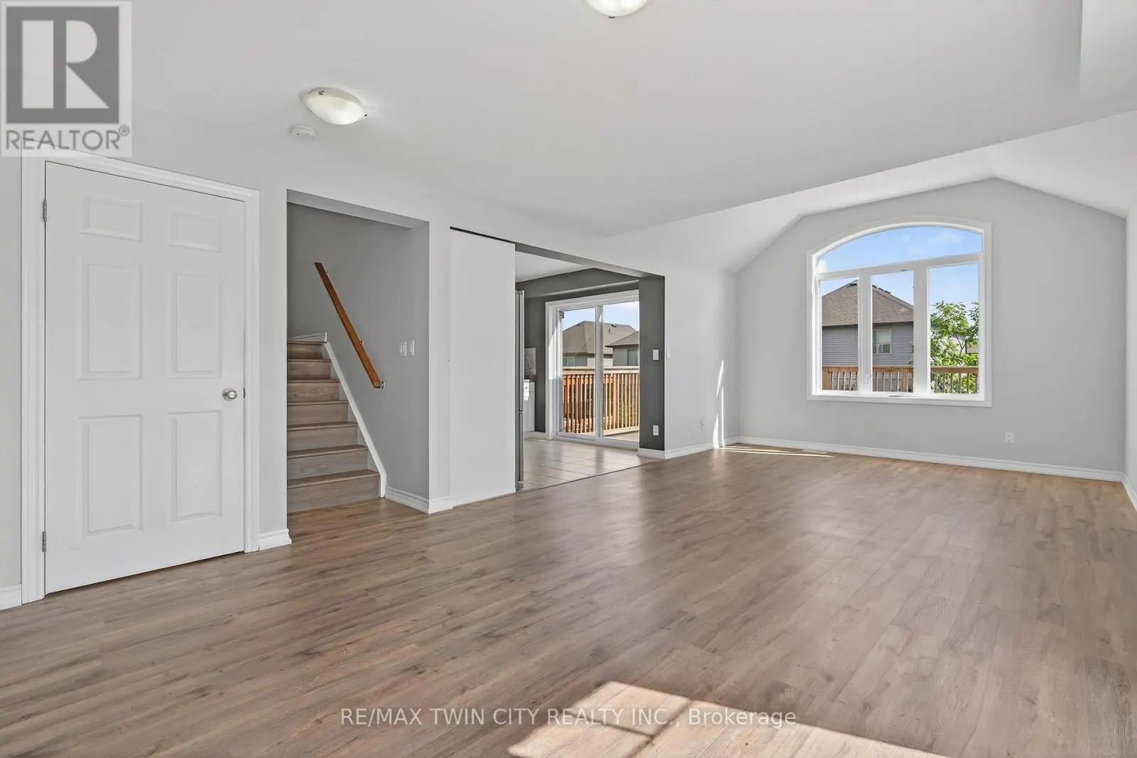 420 AVENS STREET