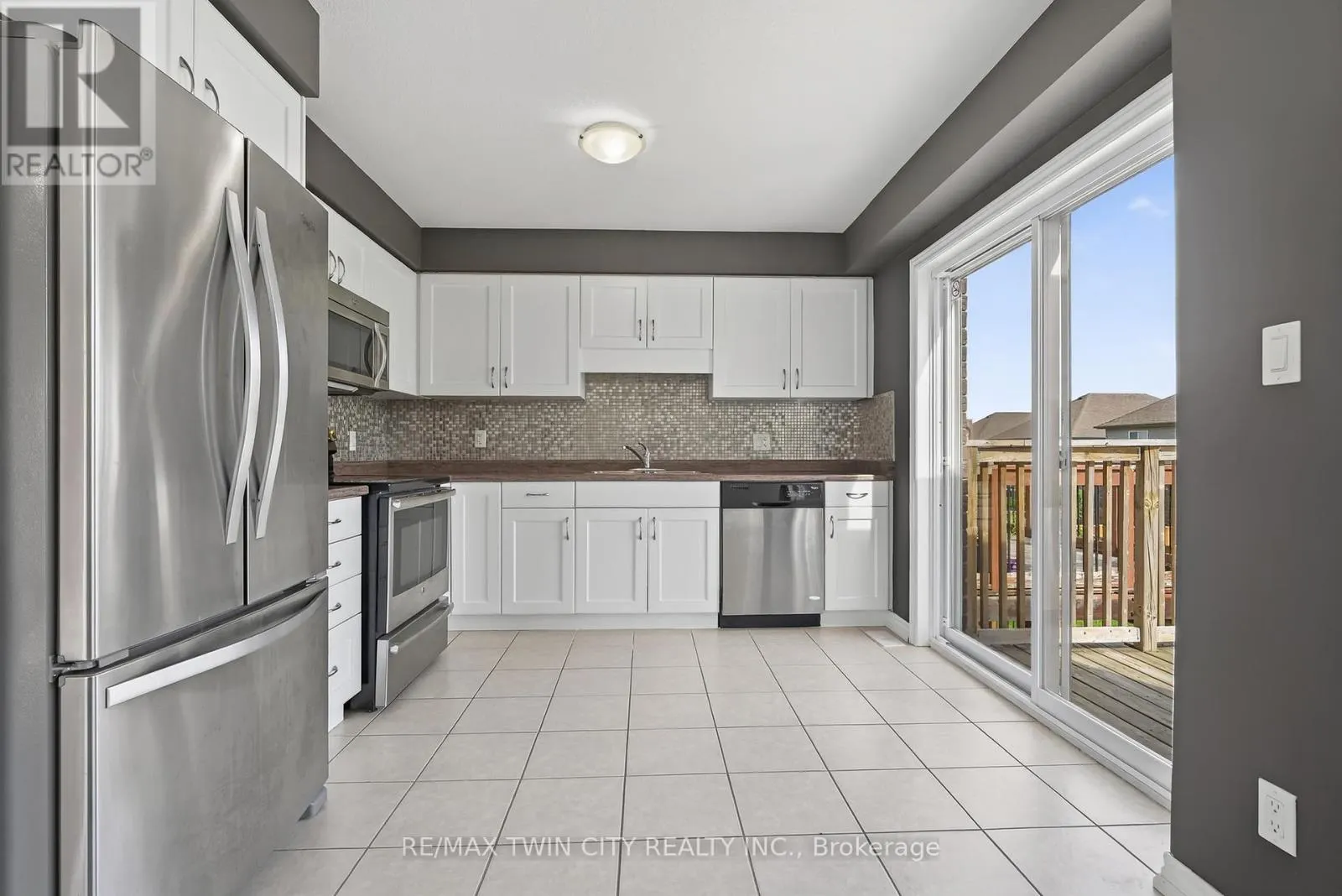 420 AVENS STREET