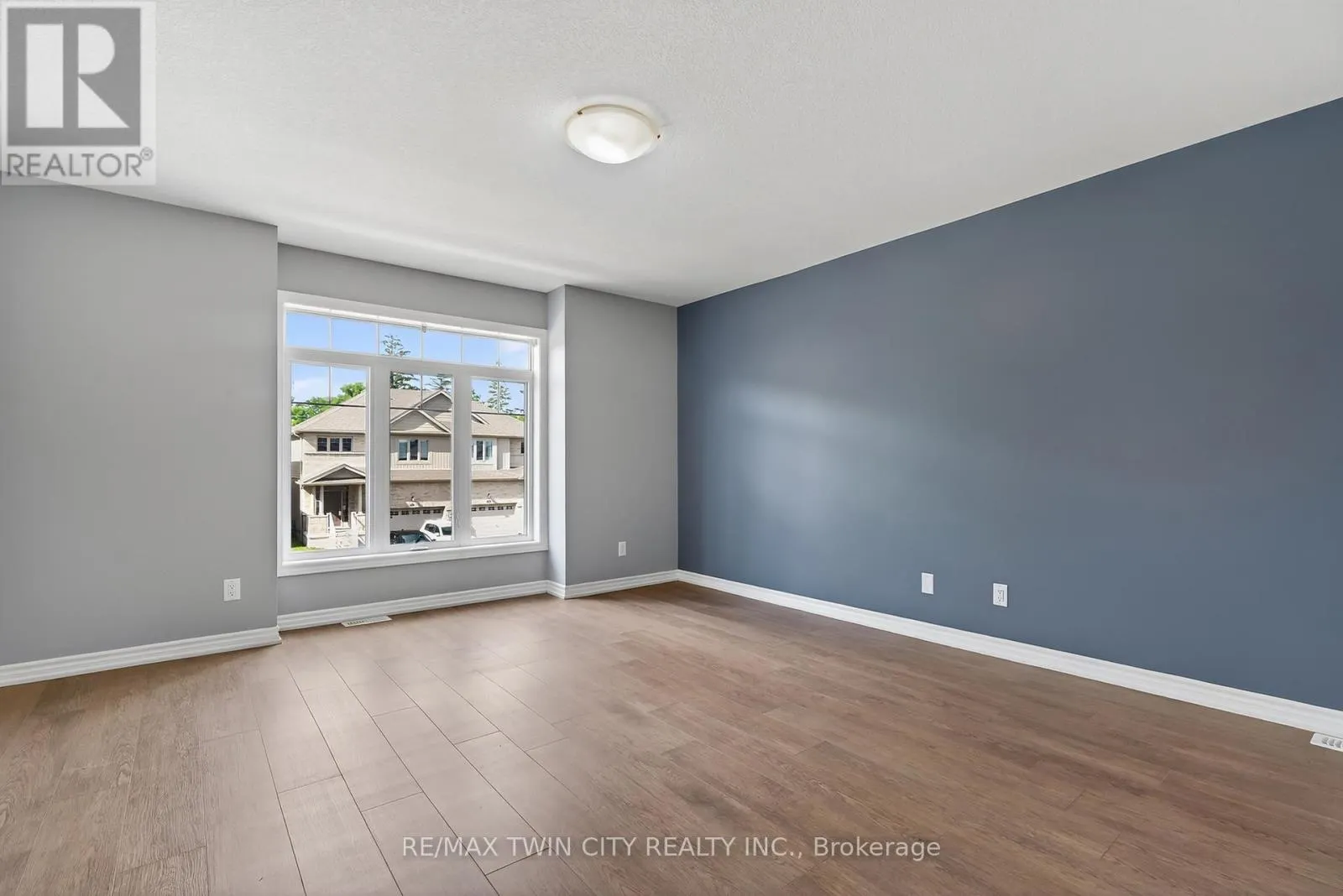420 AVENS STREET