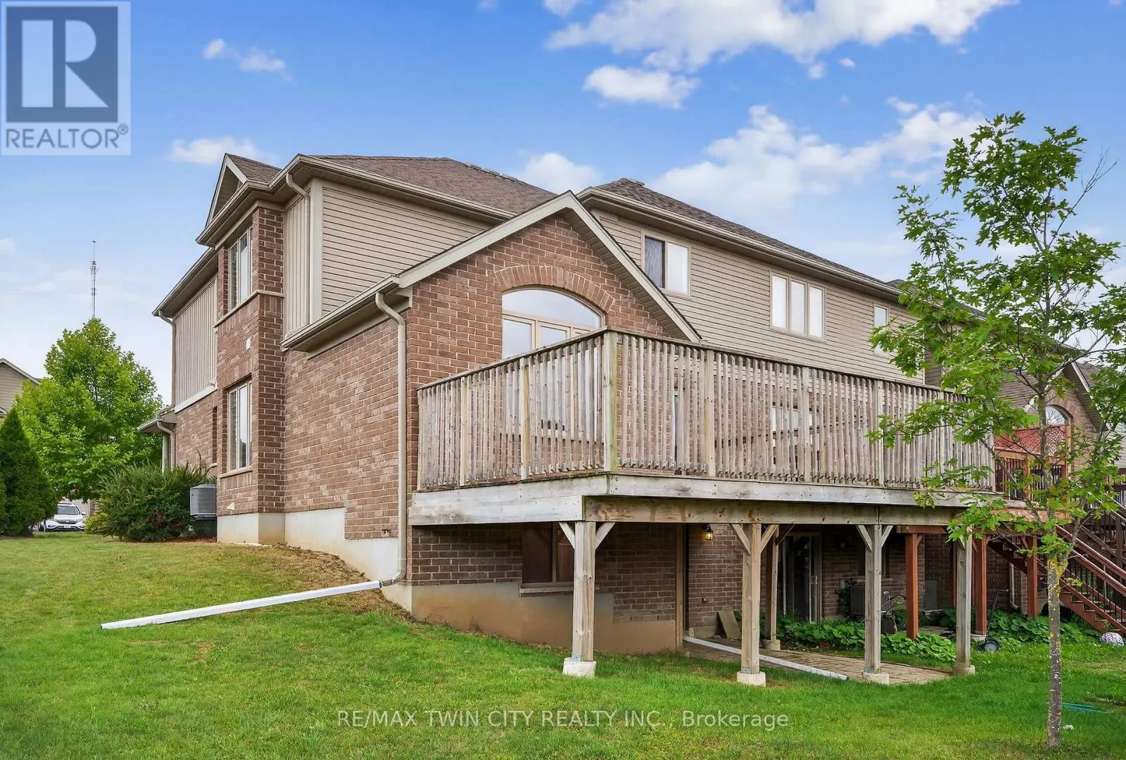 420 AVENS STREET