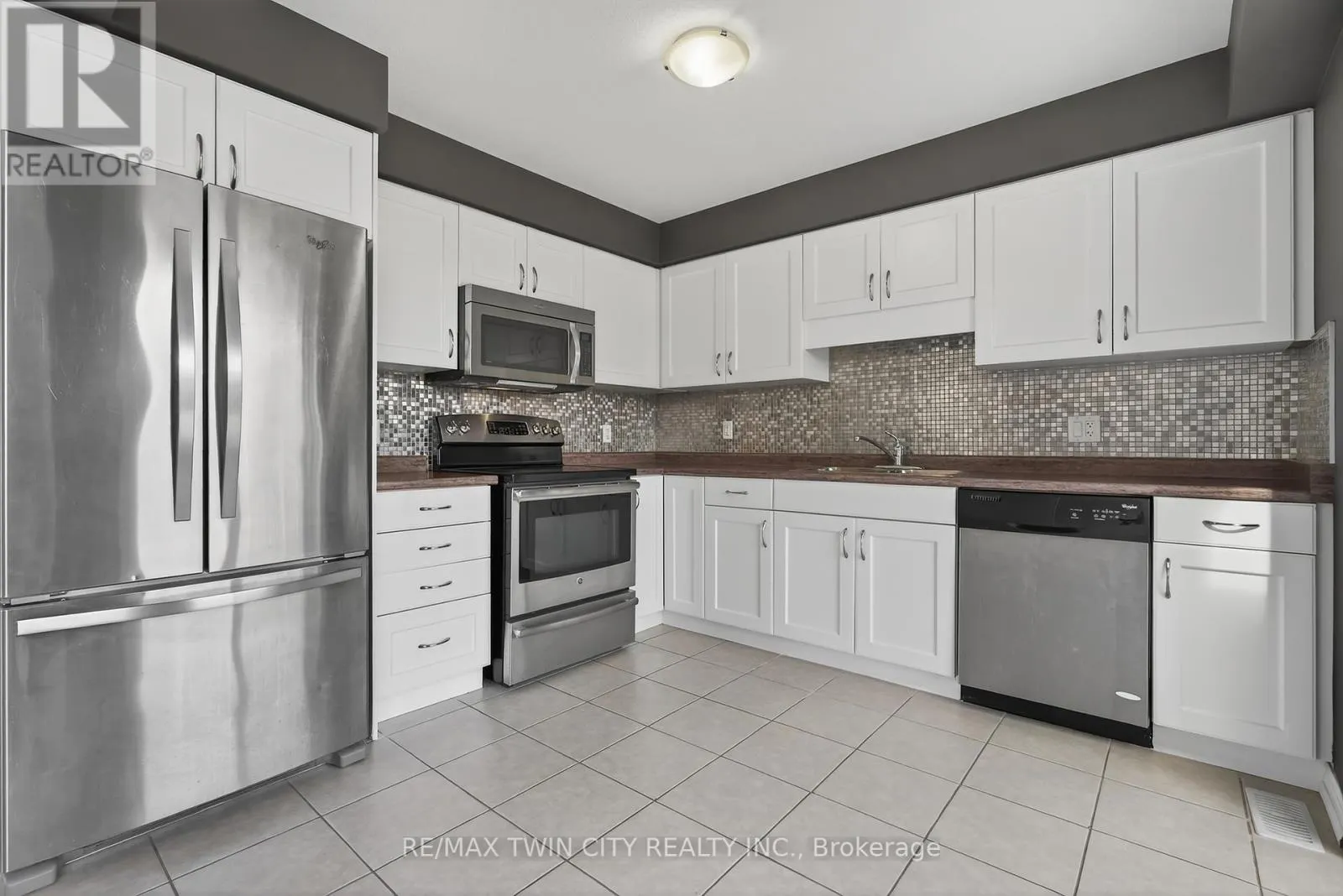 420 AVENS STREET