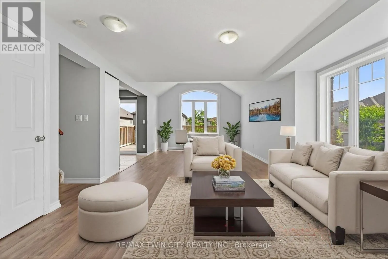420 AVENS STREET