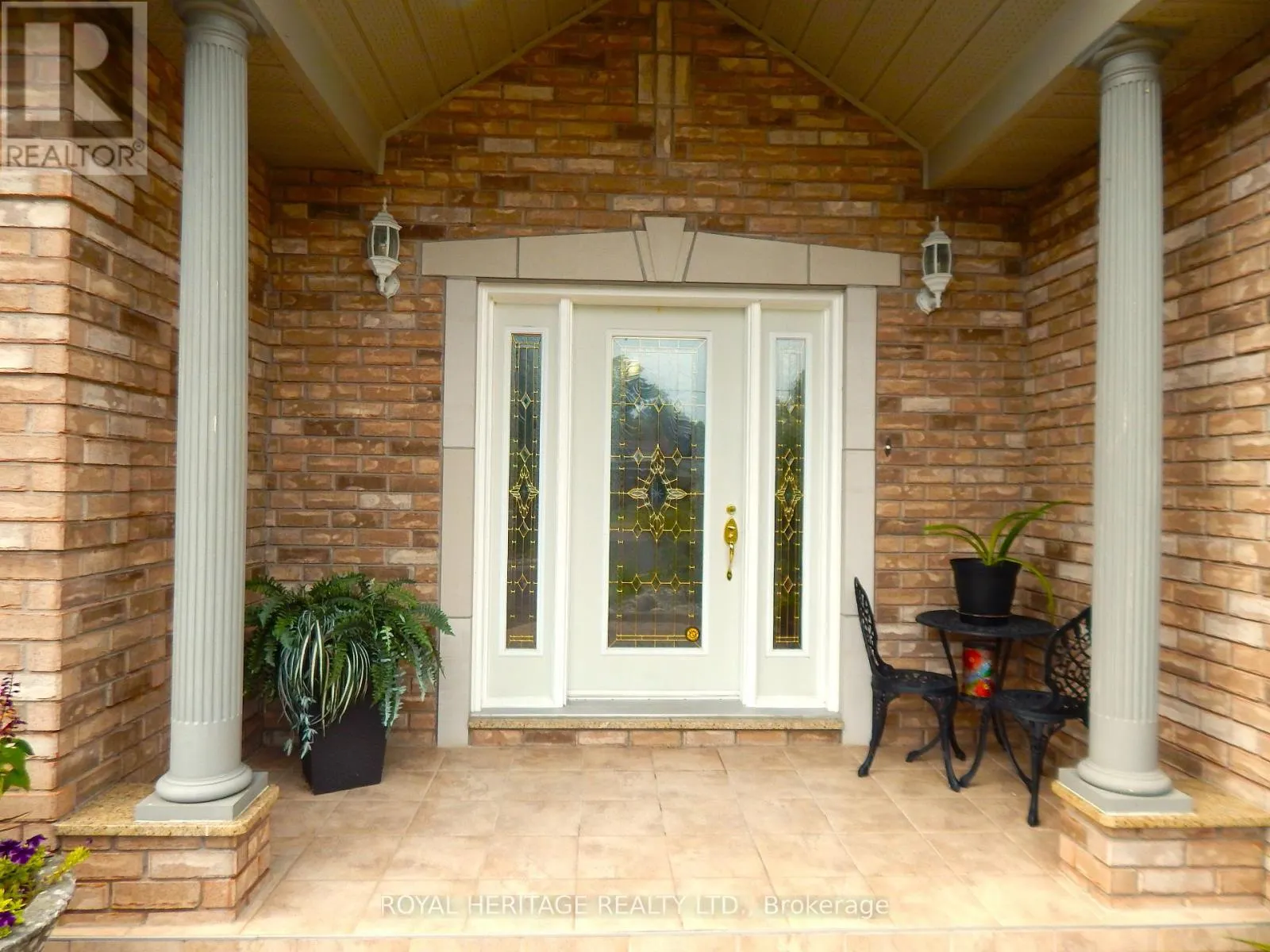 10 VICARI ROAD