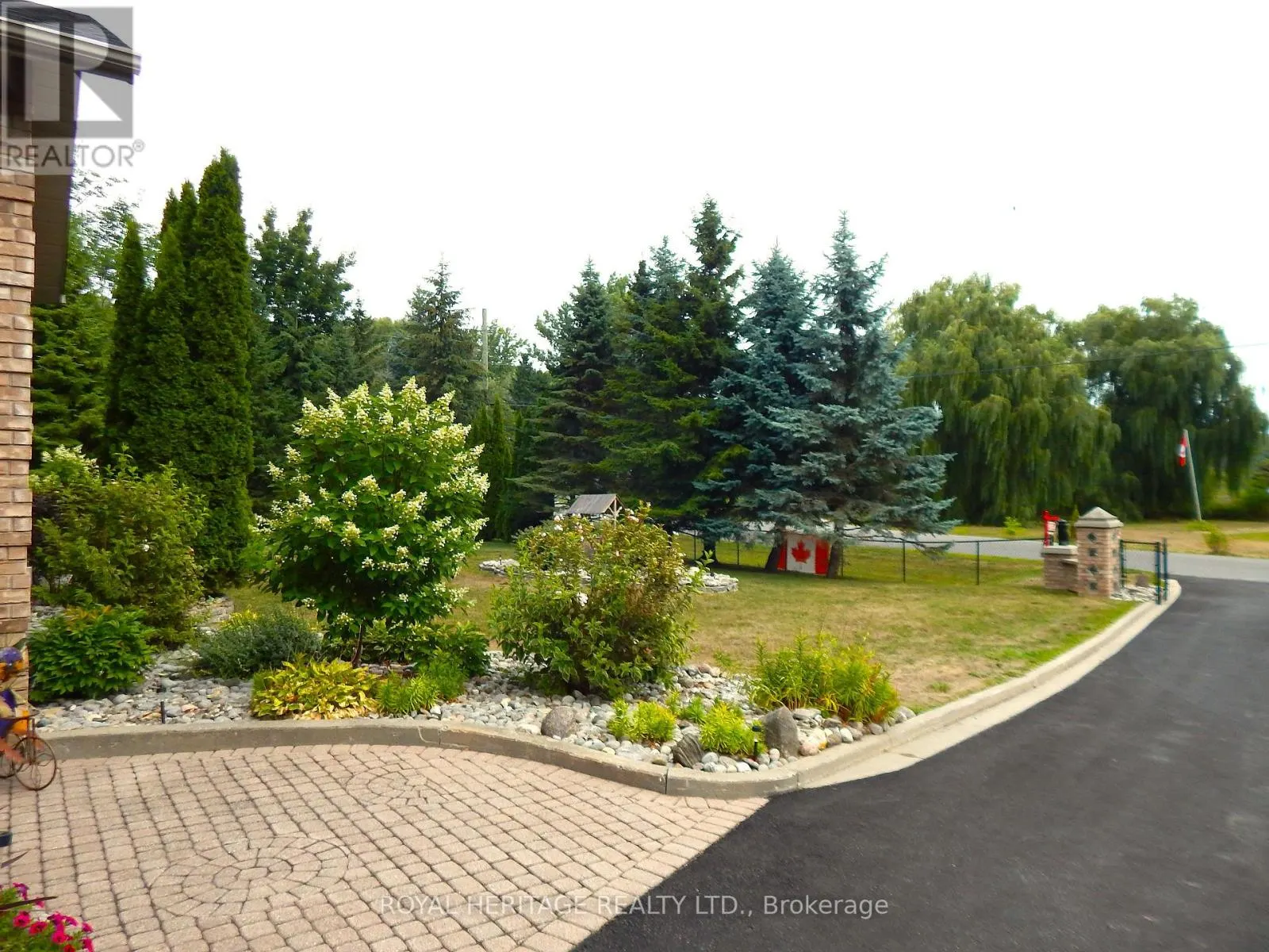 10 VICARI ROAD