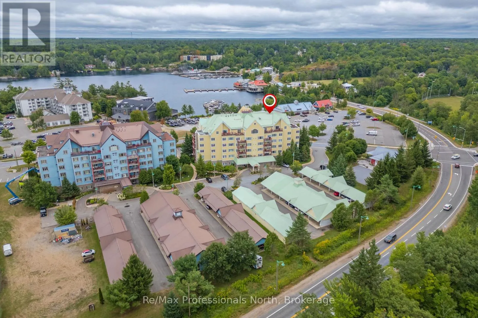 207 - 110 STEAMSHIP BAY ROAD, #207