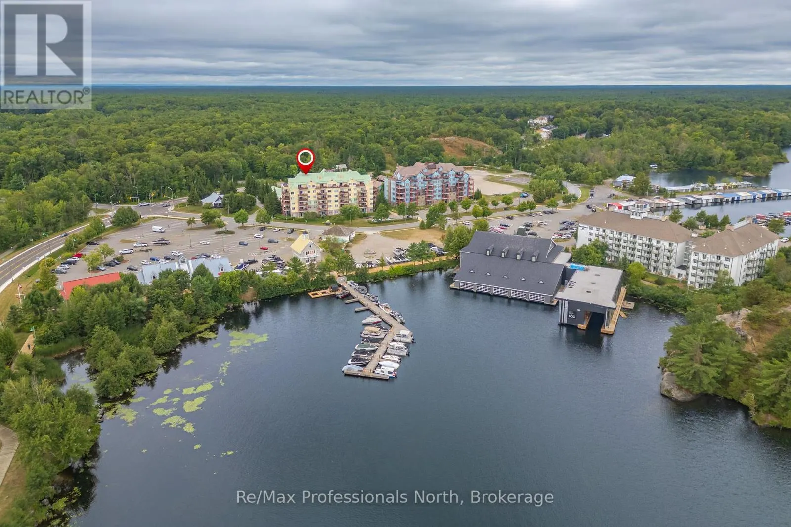 207 - 110 STEAMSHIP BAY ROAD, #207