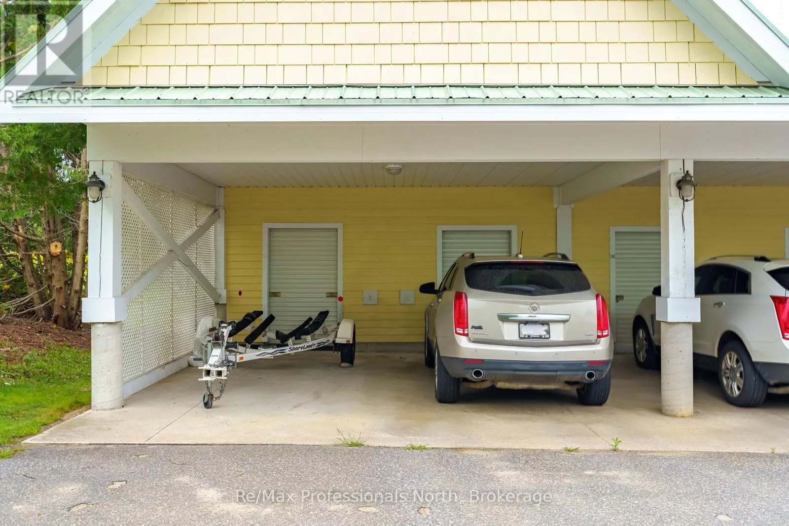 207 - 110 STEAMSHIP BAY ROAD, #207