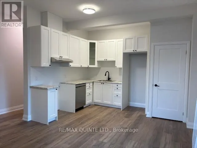 4 - 22 MCGILL STREET, #4