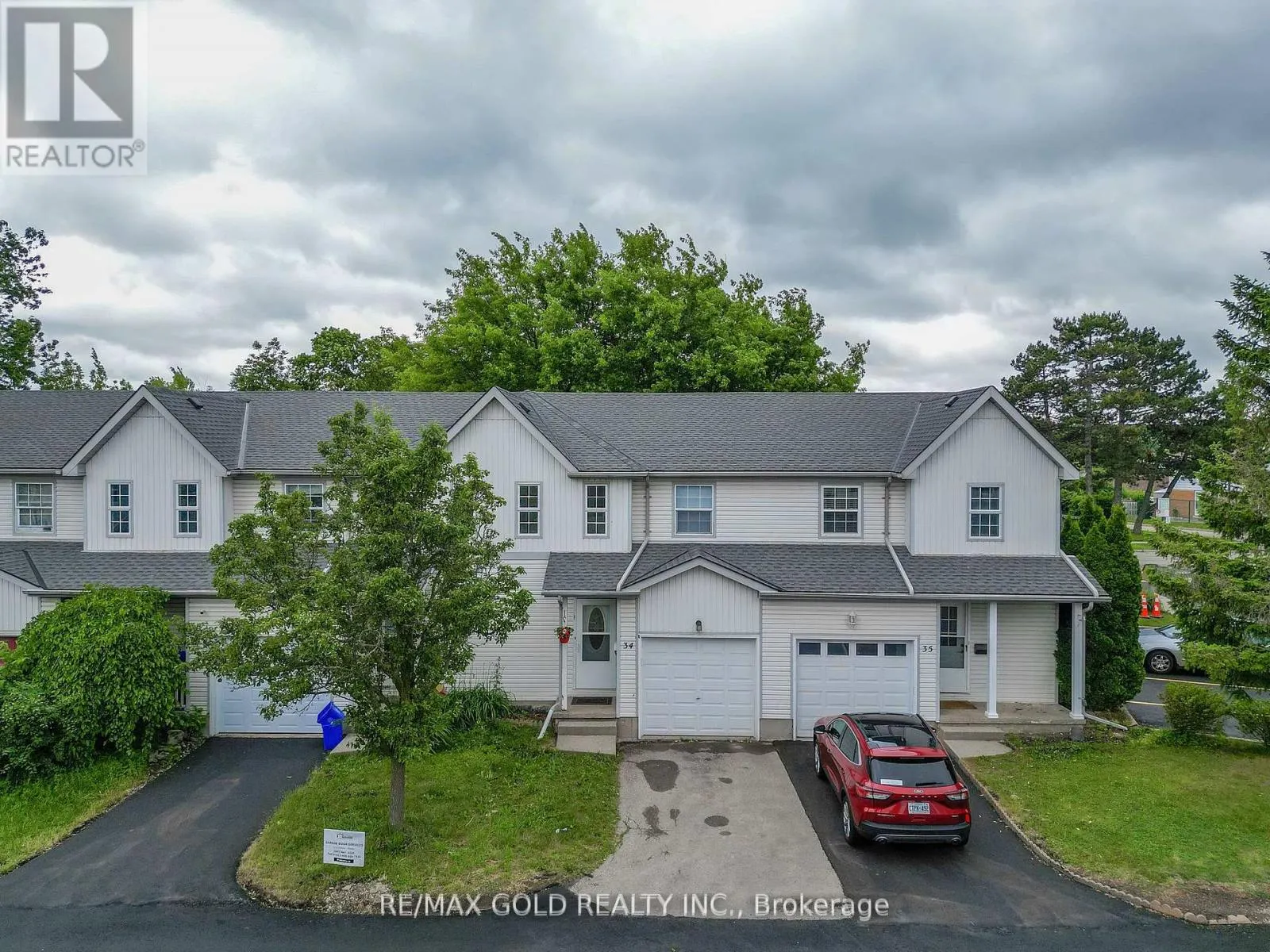 34 - 90 MOOREGATE CRESCENT