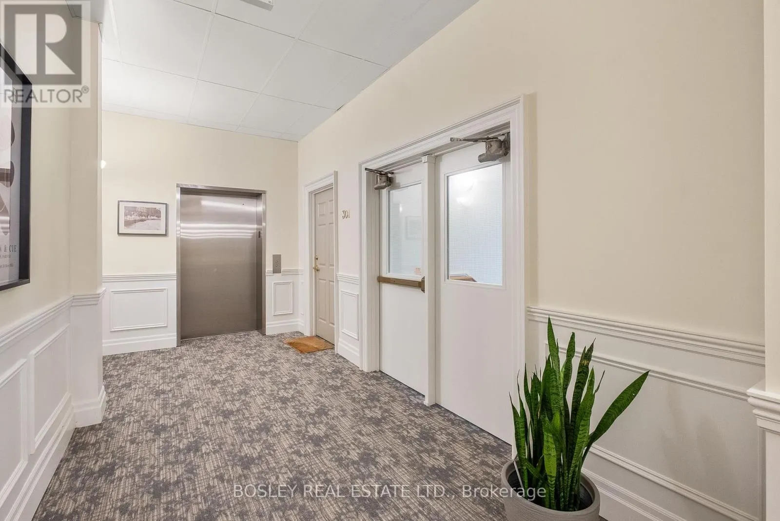 304 - 72 PINE STREET, #304