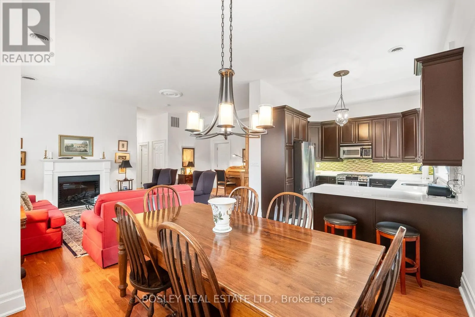 304 - 72 PINE STREET, #304