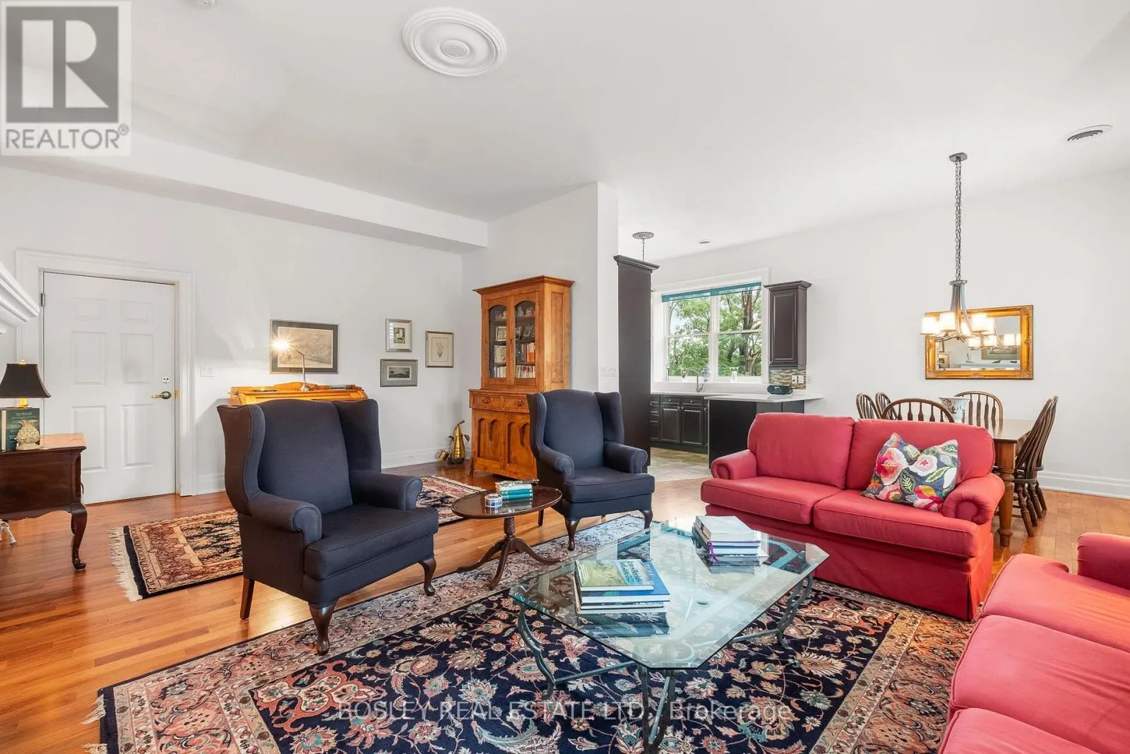 304 - 72 PINE STREET, #304