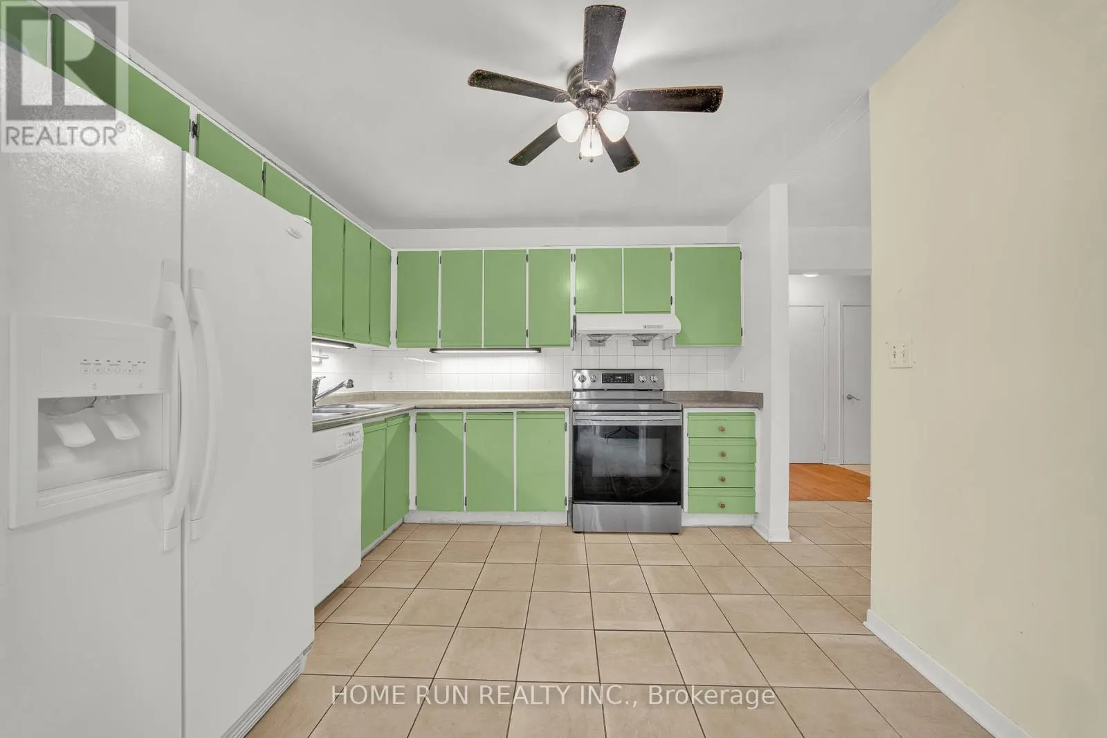 2555 HUNTERS POINT CRESCENT