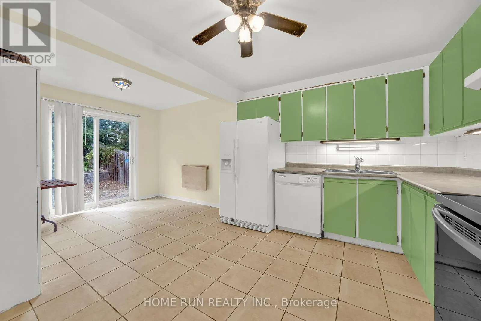 2555 HUNTERS POINT CRESCENT