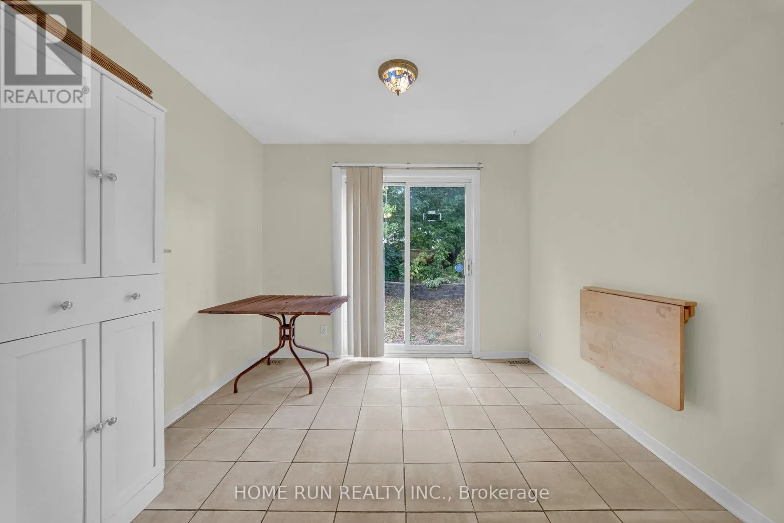 2555 HUNTERS POINT CRESCENT