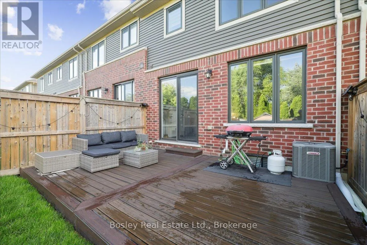 18 - 1890 RYMAL ROAD E, #18