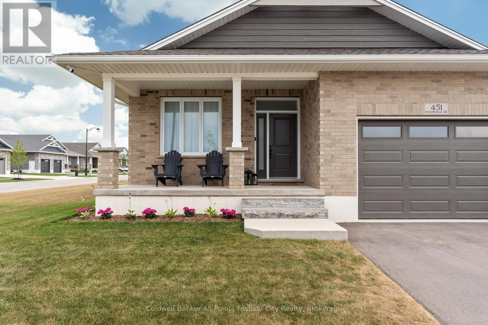 451 WOODRIDGE DRIVE