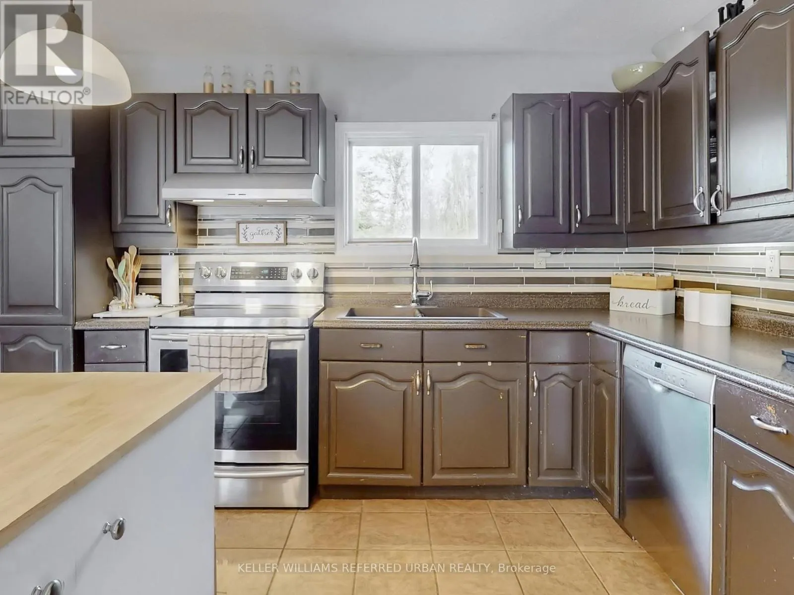 30 TRENT RIVER ROAD N