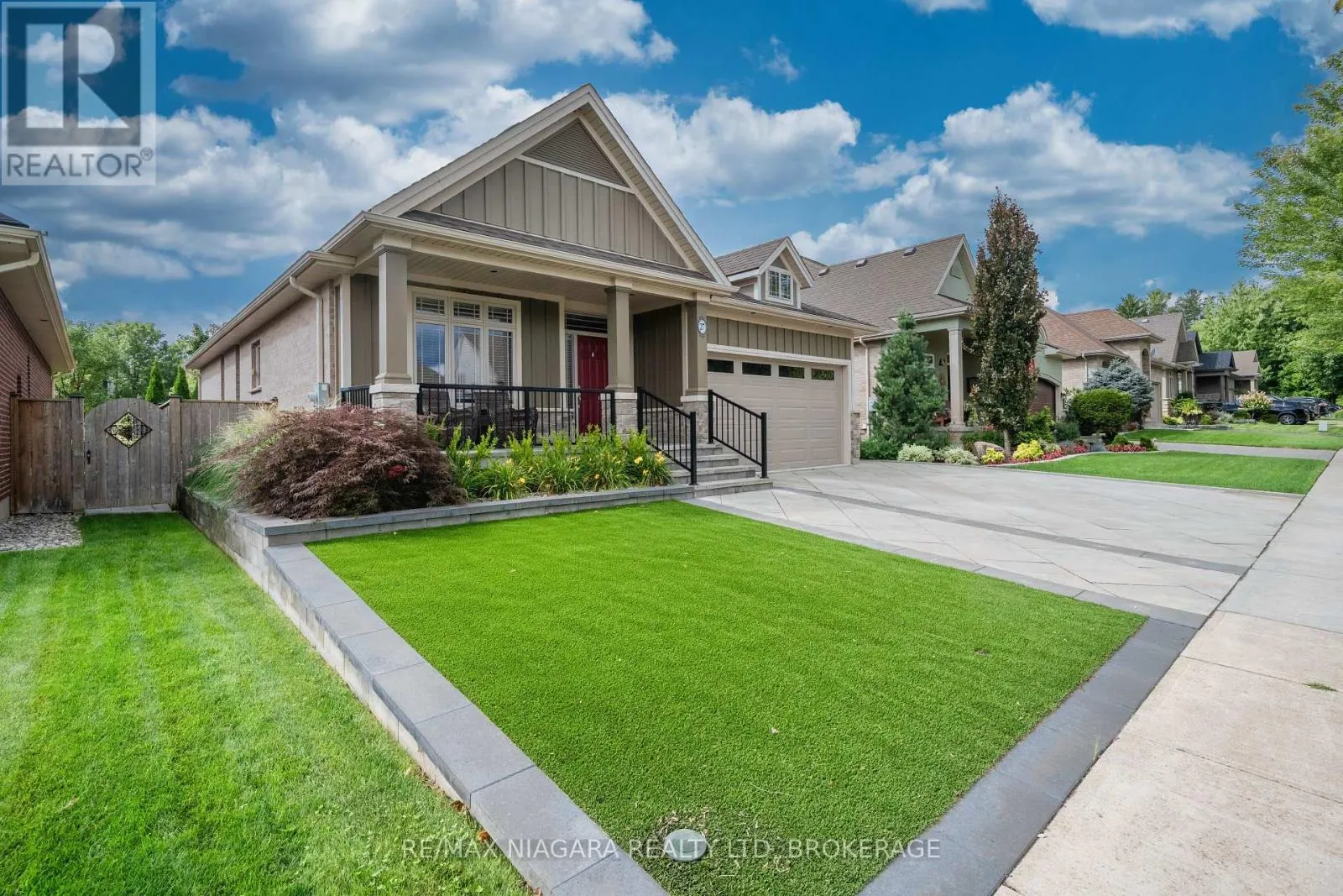 27 HICKORY AVENUE