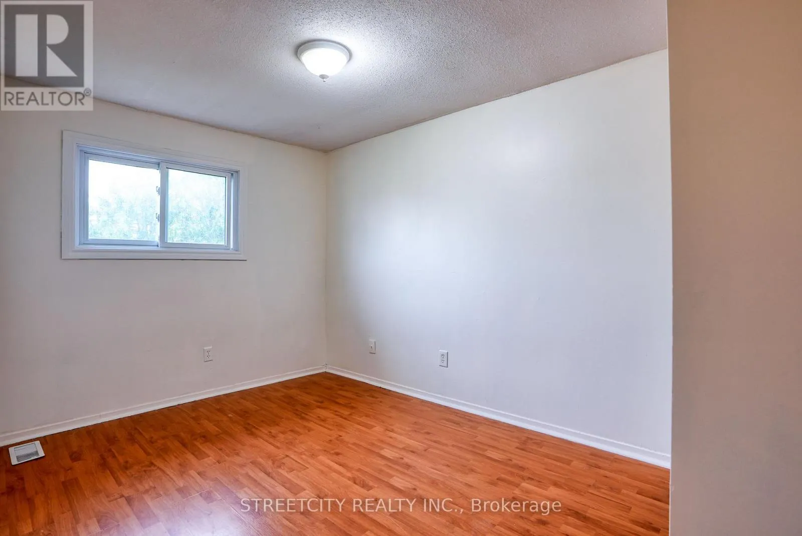 25 - 45 GATEWOOD PLACE, #25
