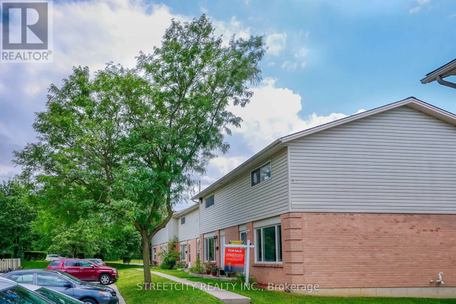 25 - 45 GATEWOOD PLACE, #25